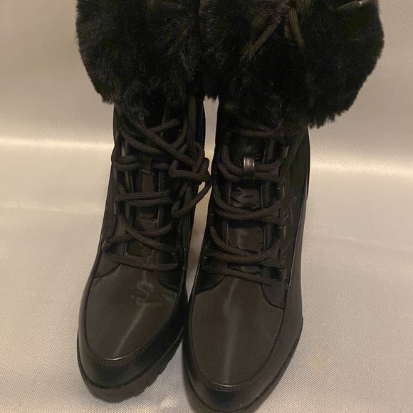 Black wedge boots with fur never worn - Picture 2 of 9